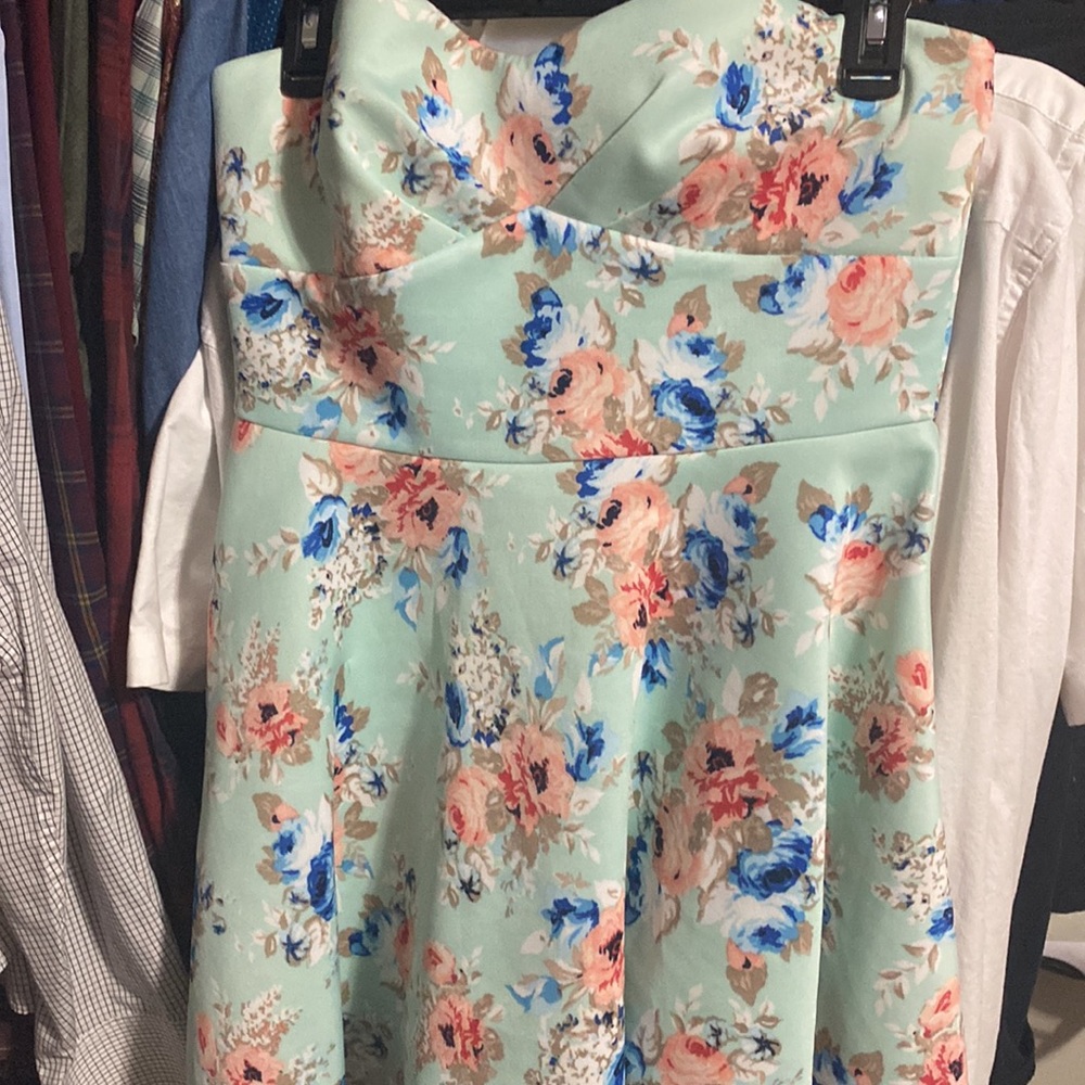 Women’s dress size 10 - Picture 2 of 4